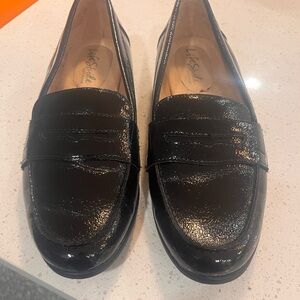 Life Stride Women's Glossy Black Loafers